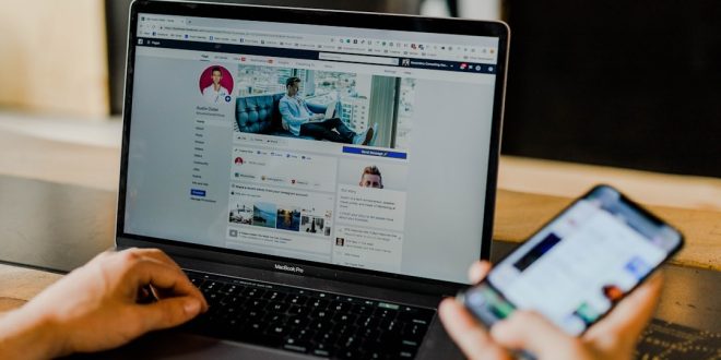 Best AI Tools for Social Media Managers in 2024: Save 12 Hours Per Week — Photo by Austin Distel on Unsplash